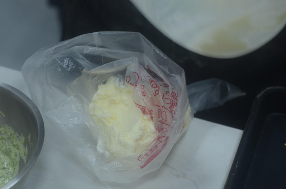 网红脏脏包黑暗料理,_韩国蒜香奶酪面包制作方法_网红蒜香奶酪面包配方